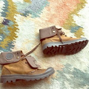 NEVER WORN: Palladium Leather Baggy Men’s Boots